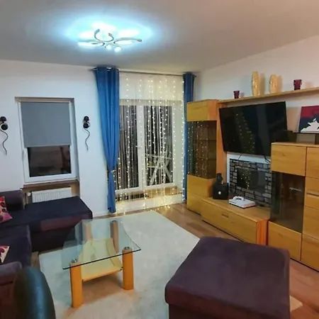 Direkt Im Stadt-zentrum, Beim Metzger Einchecken! アパート Mülheim-Kärlich